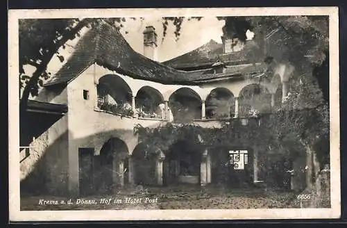 AK Krems a. d. Donau, Hof im Hotel Post