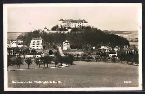 AK Neulengbach /N.-Do., Ortspartie mit Schloss