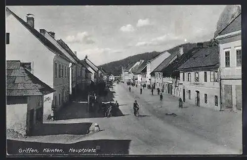 AK Griffen /Kärnten, Passanten am Hauptplatz