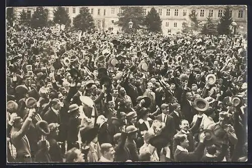 AK Innsbruck, Versammlung am 26.12.1914 vor Kriegsausbruch