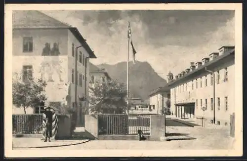 AK Bad Reichenhall, General-Ritter-von-Tutschek-Kaserne, Eingang