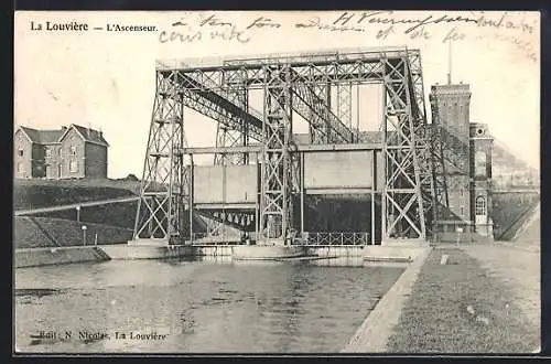 AK La Louvière, L`Ascenseur
