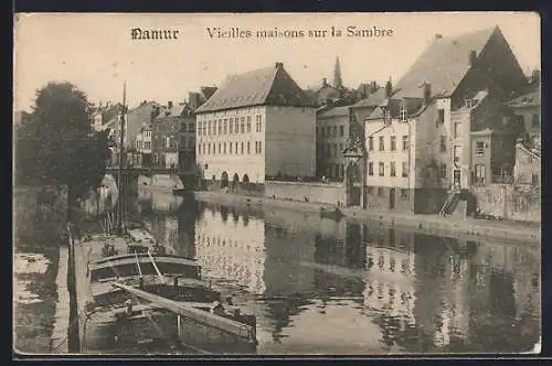 AK Namur, Vieilles maisons sur la Sambre