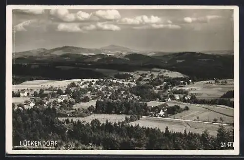 AK Lückendorf / Lausitzer Gebirge, Blick auf den Kurort