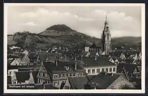 AK Reutlingen, Ortsansicht mit Achalm