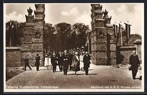 AK `s Gravenhage, Indische Tentoonstelling 1932, Aankomst van H. K. H. Prinses Juliana