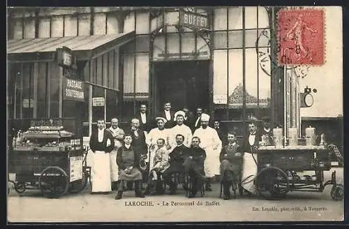 AK Laroche, Le Personnel du Buffet