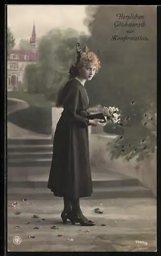 AK Mädchen mit Blumenstrauss und Buch, Herzlichen Glückwunsch zur Konfirmation