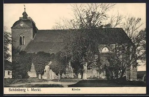 AK Schönberg i. Meckl., Seitenansicht der Kirche
