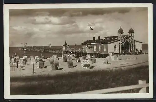 AK Zinnowitz, Strand mit Seebrücke