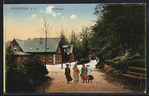 AK Suderode a. H., Frauen am Badehaus