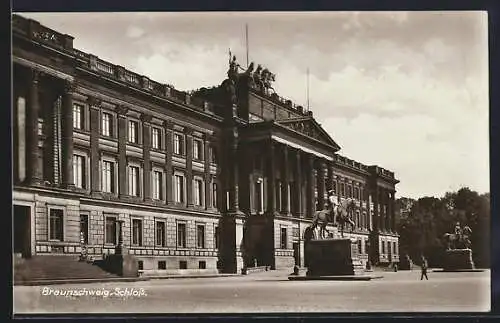 AK Braunschweig, Schloss mit Strassenpartie