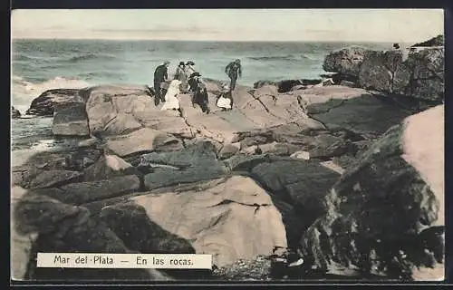 AK Mar del Plata, En las rocas