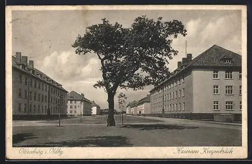 AK Oldenburg / Oldenburg, Kasernen Kreyenbrück mit Baum