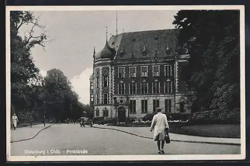 AK Oldenburg i. Oldb., Poststrasse mit Passanten