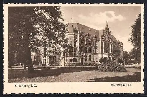 AK Oldenburg i. O., Oberpostdirektion mit Grünanlage
