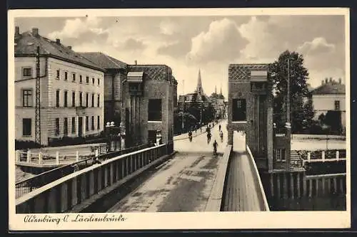 AK Oldenburg /O., Cäcilienbrücke mit Fahrradfahrern