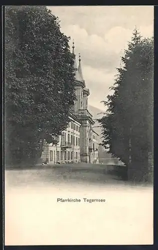 AK Tegernsee, Strassenpartie mit Pfarrkirche