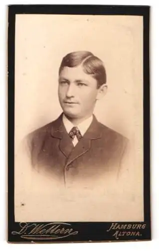 Fotografie D. Wettern, Hamburg-Altona, Schulterblatt 59, Portrait eines jungen Mannes