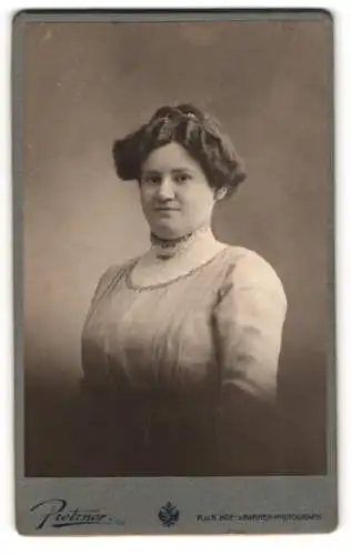 Fotografie C. Pietzner, Wien, Kärnthnerstrasse 42, Porträt einer Dame
