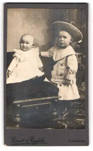 Fotografie Ernst Raehsler, Langenau, Hauptstrasse 463, Zwei Kinder im Studio