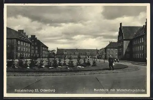 AK Oldenburg / O., Flakabteilung, Durchblick mit Wirtschaftsgebäude