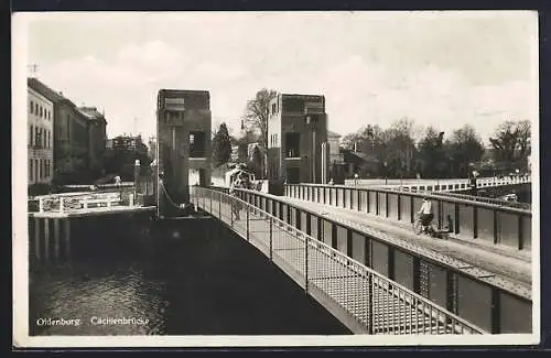 AK Oldenburg / O., Cäcilienbrücke mit Blick in den Ort
