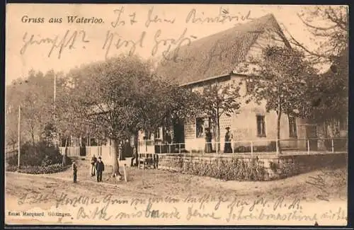 AK Waterloo, Gasthaus mit kleiner Versammlung