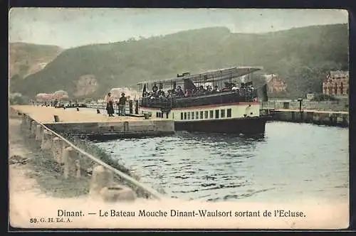 AK Dinant, Le Bateau Mouche Dinant-Waulsort sortant de l`Ecluse
