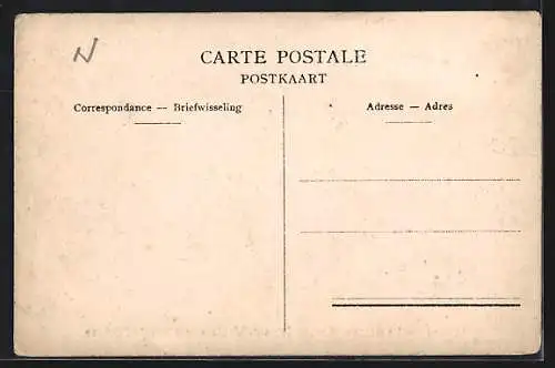 AK Dinant, Le Bateau Mouche Dinant-Waulsort sortant de l`Ecluse