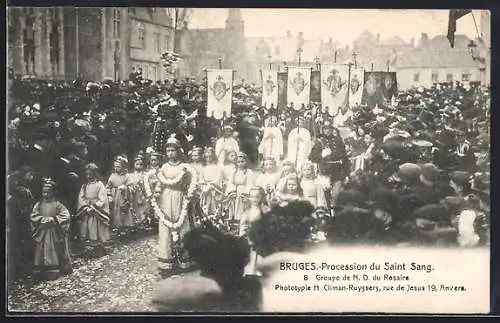 AK Bruges, Procession du Saint Sang, Groupe de N. D. du Rosaire