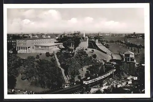 AK Hamburg-St. Pauli, Jugendherberge Auf dem Stintfang mit Hafen und Eisenbahn