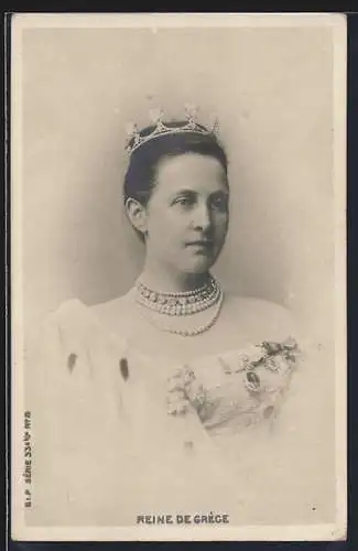 AK Königin von Griechenland mit Krone und Perlenketten