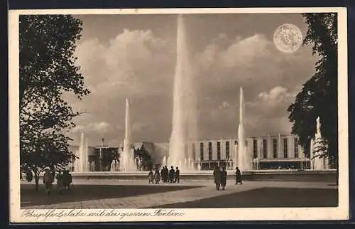 AK Düsseldorf, Schaffendes Volk grosse Reichsausstellung 1937, Hauptfestplatz m. d. gr. Fontäne
