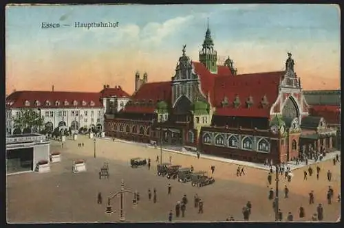 AK Essen, Hauptbahnhof mit Passanten