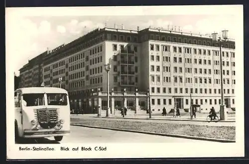 AK Berlin, Stalinallee, Blick auf Block C-Süd