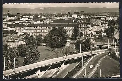 AK Mannheim, Schloss, Auffahrt zur Rheinbrücke aus der Vogelschau
