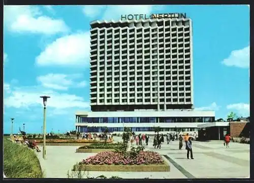 AK Rostock-Warnemünde, Hotel Neptun, Aussenansicht