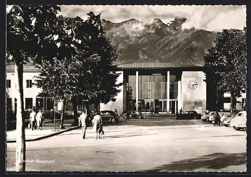 AK Rosenheim, Bahnhof mit Vorplatz