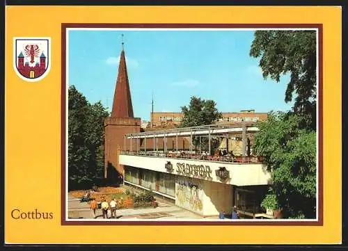 AK Cottbus, HO-Gaststätte am Stadttor mit Wehrturm der alten Stadtmauer