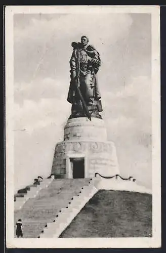 AK Berlin-Treptow, Ehrenmal