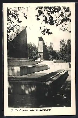AK Berlin-Treptow, Sowjetisches Ehrenmal