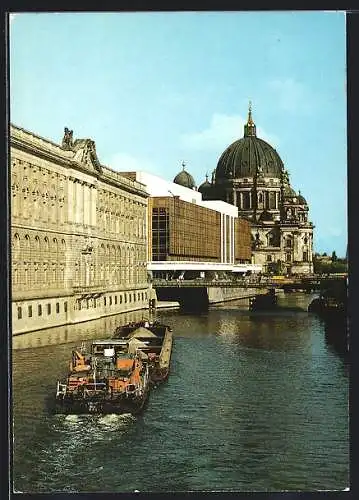AK Berlin, Blick zum Palast der Republik und Dom
