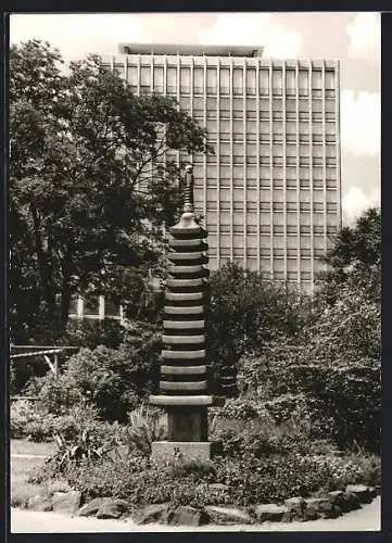 AK Karlsruhe, Japanischer Garten mit Denkmal