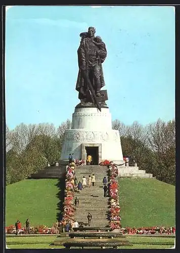 AK Berlin, Sowjetisches Ehrenmal im Treptower Park