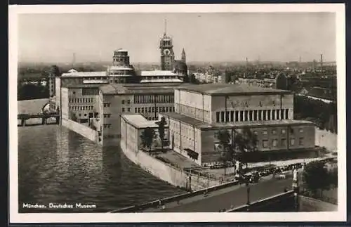 AK München, Deutsches Museum mit Brücke