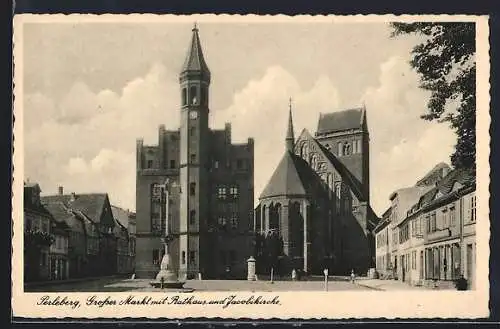 AK Perleberg, Grosser Markt mit Rathaus und Jacobikirche, Litfasssäule