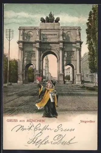 AK München, Münchner Kindl vor dem Siegesthor