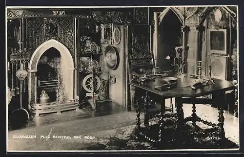 AK Llangollen, Plas Newydd, Oak Room