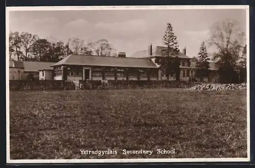 AK Ystradgynlais, Secondary School